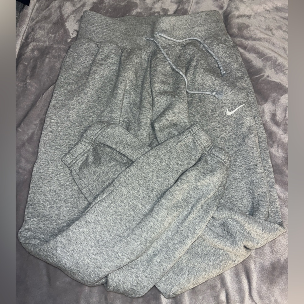 Nike Heather Gray Joggers